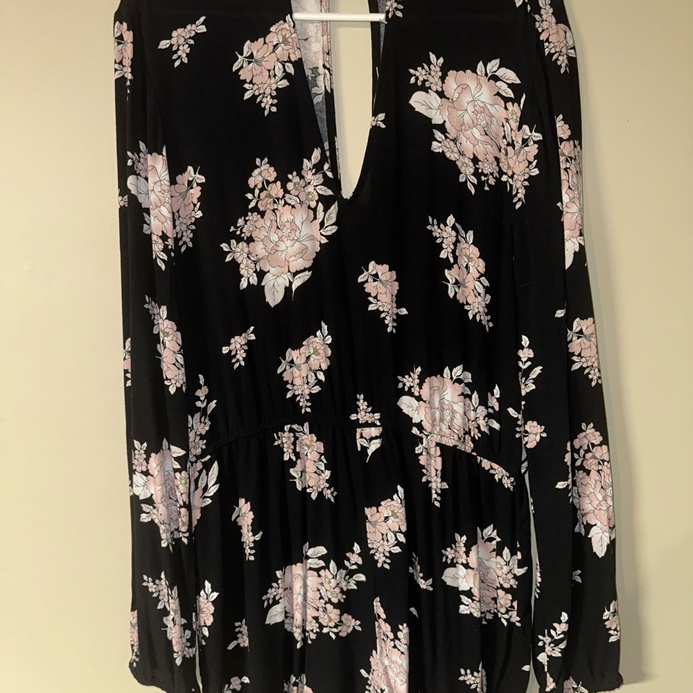 Aeropostale Black and White Floral Top